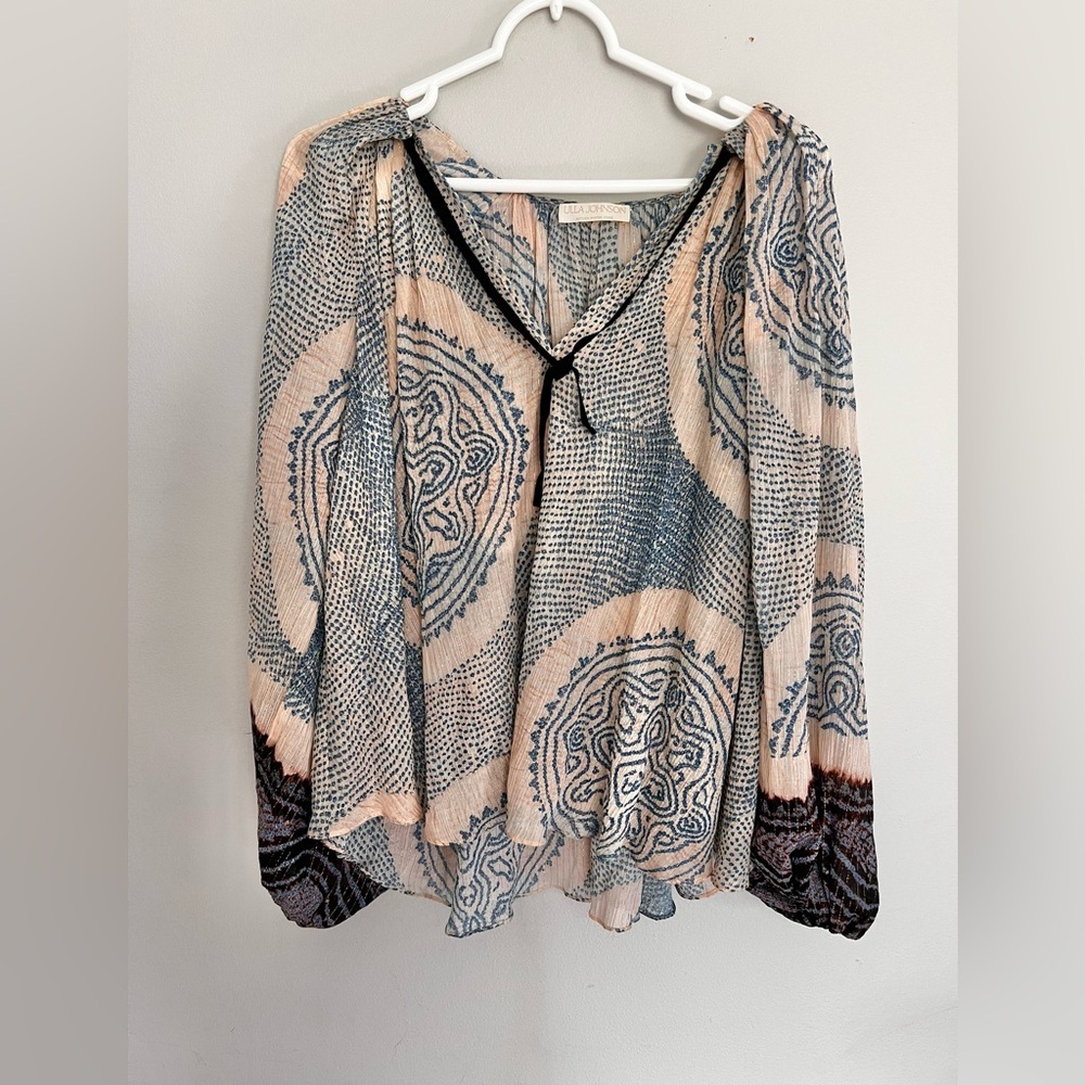 NWOT Ulla Johnson Pauline Printed Silk Chiffon Blouse Moonstone Blouse Size 6 - Picture 3 of 6